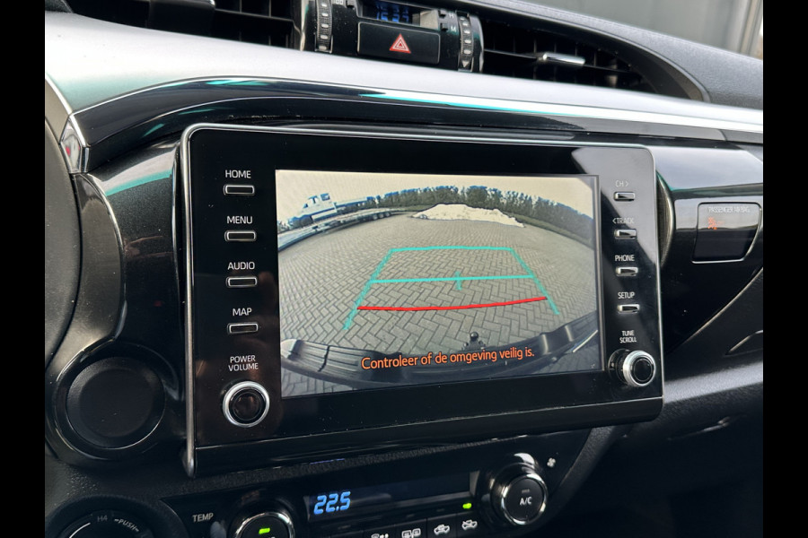 Toyota Hilux 2.4 D-4D AUTOMAAT / 4x4 / 1e EIG. / 3.500 KG AHG / CAMERA / TREKHAAK / ECC / ADAPTIVE CRUISE / CARPLAY