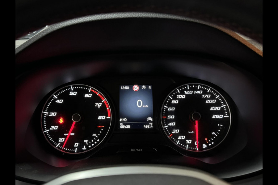 Seat Ateca 1.5 TSI FR Business Intense Garantie Memory Carplay Camera StuurVW StoelVW Sfeer ACC Navi Clima Led Dab PDC Rijklaar