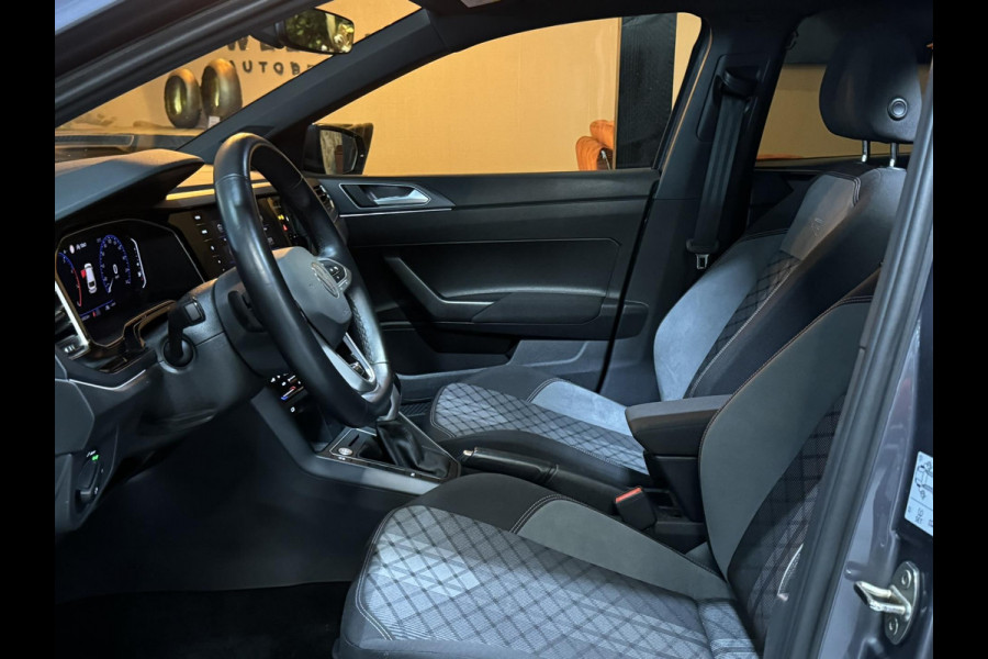 Volkswagen Polo 1.0 TSI 3x R-Line Garantie Pano IQ. Matrix Led Carplay Camera Keyless IQ. Drive Lane ACC Navi Clima Rijklaar