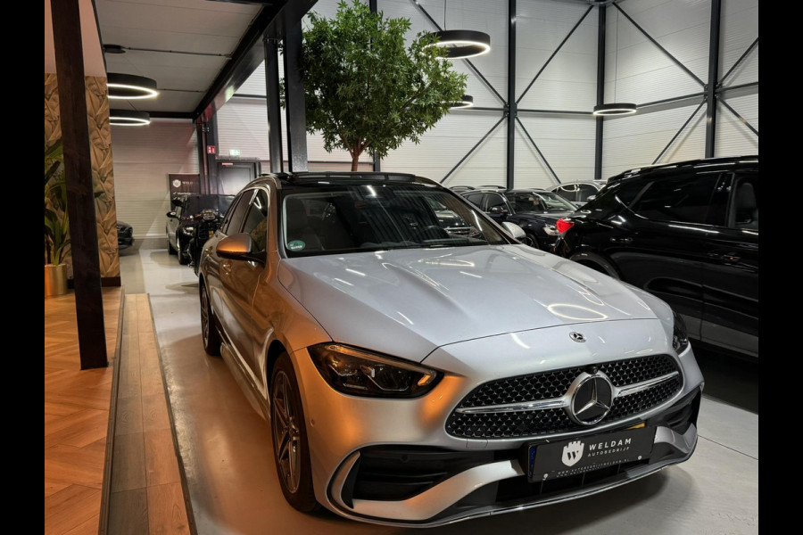 Mercedes-Benz C-Klasse Estate 300 e AMG Line Garantie Trekhaak Massage Pano Ambient 360 Blindspot Elek Achterklep StuurVW Rijklaar