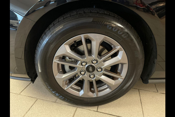 Ford Focus 1.0 EcoBoost Hybrid Titanium AIRCO NAVI CRUISE ELEK RAMEN CENT VERG VELGEN KEYLESS PRIVACYGLAS NIEUWSTAAT