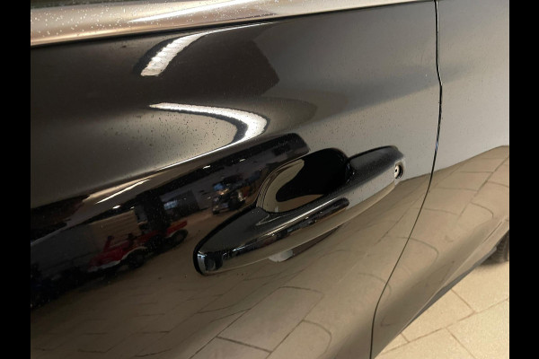 Ford Focus 1.0 EcoBoost Hybrid Titanium AIRCO NAVI CRUISE ELEK RAMEN CENT VERG VELGEN KEYLESS PRIVACYGLAS NIEUWSTAAT