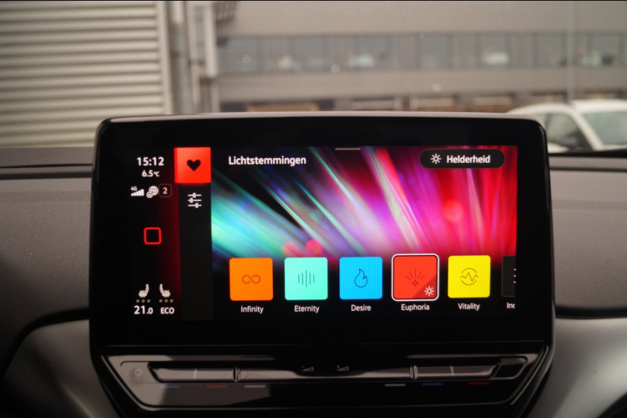 Volkswagen ID.4 First 77kWh -SOH89%-CAM-NAVI-ECC-PDC-