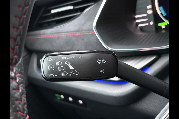 Škoda Octavia Combi 1.4 TSI RS iV PHEV Business | 245pk | Stoel- & Stuurverwarming | Achteruitrijcamera