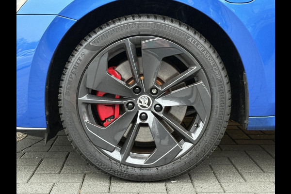 Škoda Octavia Combi 1.4 TSI RS iV PHEV Business | 245pk | Stoel- & Stuurverwarming | Achteruitrijcamera
