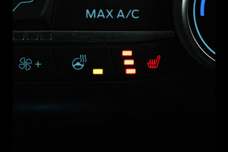 Ford Focus 1.0 EcoBoost Hybrid Active | Stoelverwarming | Trekhaak | Camera | Stuurverwarming | Carplay | Keyless | Full LED | Navigatie | Parkeerhulp | Climate control | Cruise control