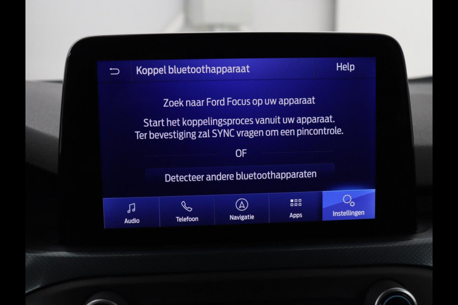 Ford Focus 1.0 EcoBoost Hybrid Active | Stoelverwarming | Trekhaak | Camera | Stuurverwarming | Carplay | Keyless | Full LED | Navigatie | Parkeerhulp | Climate control | Cruise control