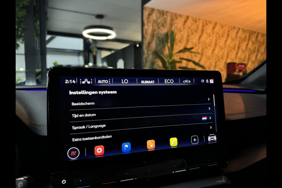 CUPRA Formentor 1.4 e-Hybrid VZ Performance Garantie Pano Camera StuurVW StoelVW Sfeer ACC Clima Navi Lane Led Dab Rijklaar