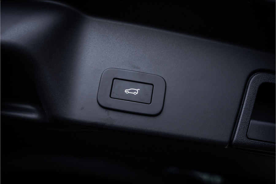 Land Rover Range Rover Evoque P300e AWD R-Dynamic SE ** 20inch ** Cold Climate ** Drive Pack ** Meridian