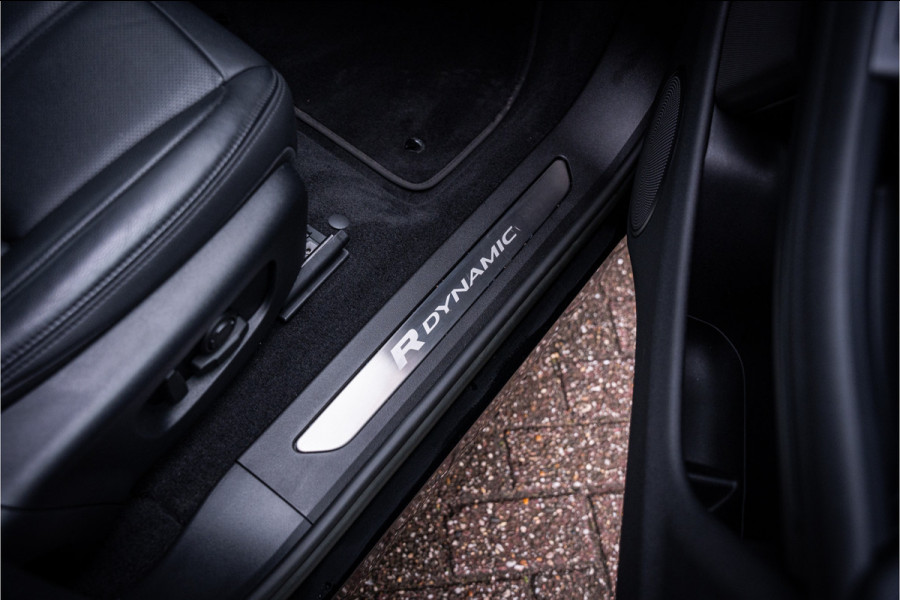 Land Rover Range Rover Evoque P300e AWD R-Dynamic SE ** 20inch ** Cold Climate ** Drive Pack ** Meridian