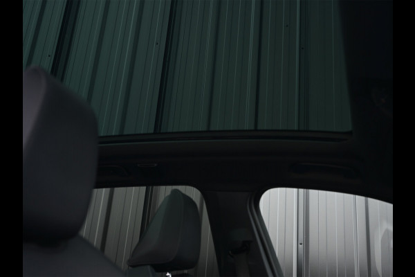 BMW X3 30e xDrive 300pk M-Sport | Panorama dak | Sport stoelen | Driving Assistant Plus | Dab+ | Harman/Kardon | Adaptive Led | Head-Up | 360 Camera | Comfort Access | Ambiance Interieur  | Iconic Glow