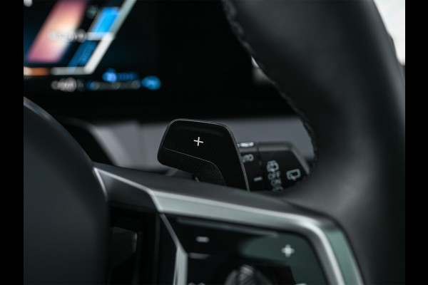 BMW X3 30e xDrive 300pk M-Sport | Panorama dak | Sport stoelen | Driving Assistant Plus | Dab+ | Harman/Kardon | Adaptive Led | Head-Up | 360 Camera | Comfort Access | Ambiance Interieur  | Iconic Glow