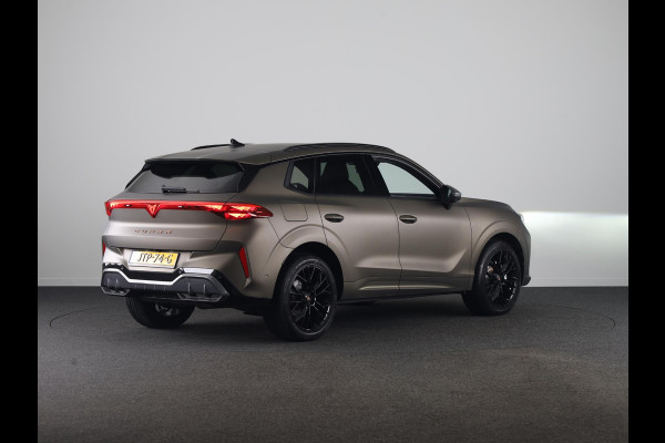 CUPRA Terramar 1.5 TSI e-Hybrid Business 204PK | Trekhaak | Matte Lak | Sennheiser | Elektrisch Verstelbare Voorstoelen | 360 Camera |