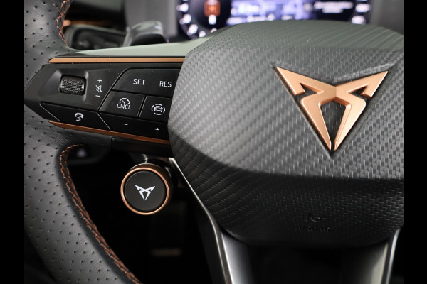 CUPRA Terramar 1.5 TSI e-Hybrid Business 204PK | Trekhaak | Matte Lak | Sennheiser | Elektrisch Verstelbare Voorstoelen | 360 Camera |