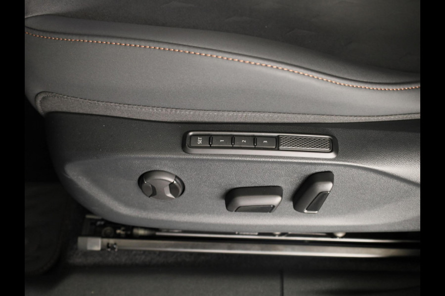 CUPRA Terramar 1.5 TSI e-Hybrid Business 204PK | Trekhaak | Matte Lak | Sennheiser | Elektrisch Verstelbare Voorstoelen | 360 Camera |