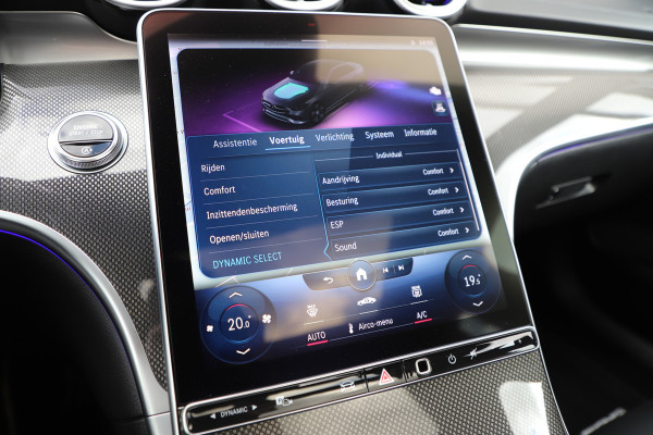 Mercedes-Benz C-Klasse 200 AMG | Pano | Burmester | Sfeerverlichting | Distronic | Keyles-go | Memory | Carbon | Digital-light | NL-auto | 2021.