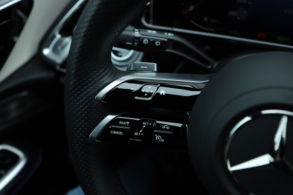 Mercedes-Benz E-Klasse Estate 300e AMG | 313PK | Head-up | Hyperscreen | Burmester 4D | Sfeerverlichting | Keyless-go | Distronic+ | Trekhaak | 2024.