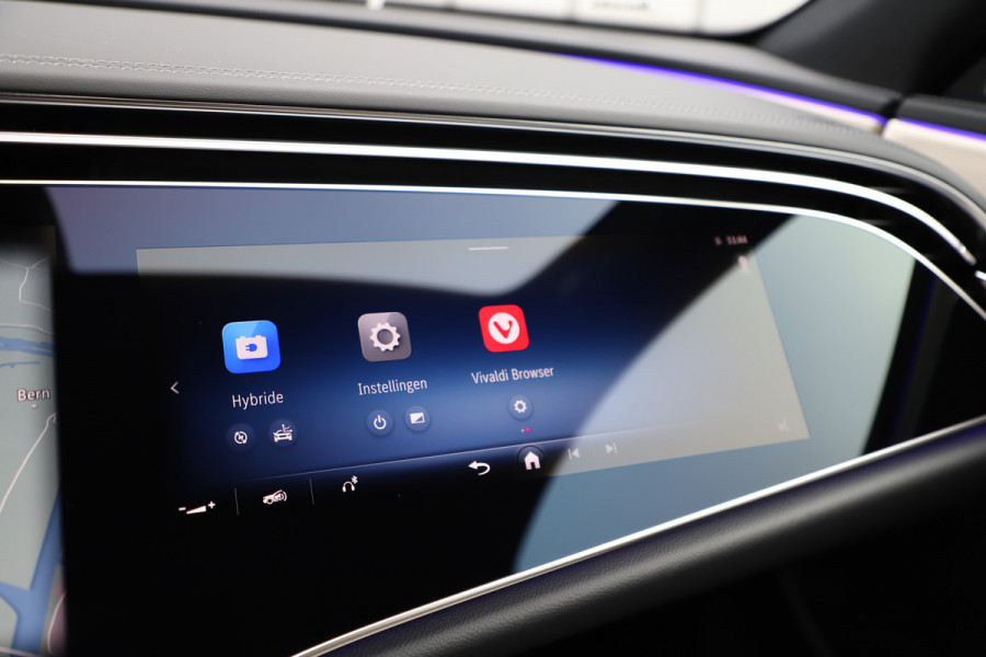 Mercedes-Benz E-Klasse Estate 300e AMG | 313PK | Head-up | Hyperscreen | Burmester 4D | Sfeerverlichting | Keyless-go | Distronic+ | Trekhaak | 2024.