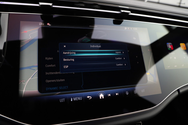 Mercedes-Benz E-Klasse Estate 300e AMG | 313PK | Head-up | Hyperscreen | Burmester 4D | Sfeerverlichting | Keyless-go | Distronic+ | Trekhaak | 2024.