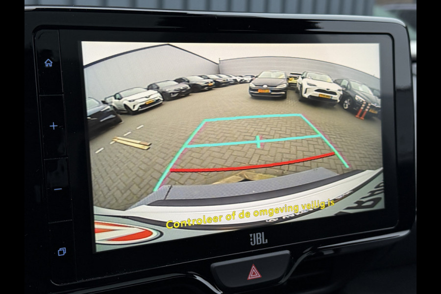 Toyota Yaris Cross 1.5 Hybrid GR Sport / Bi tone | Pano dak | JBL | Elektrische achterklep | Rijklaar!!!