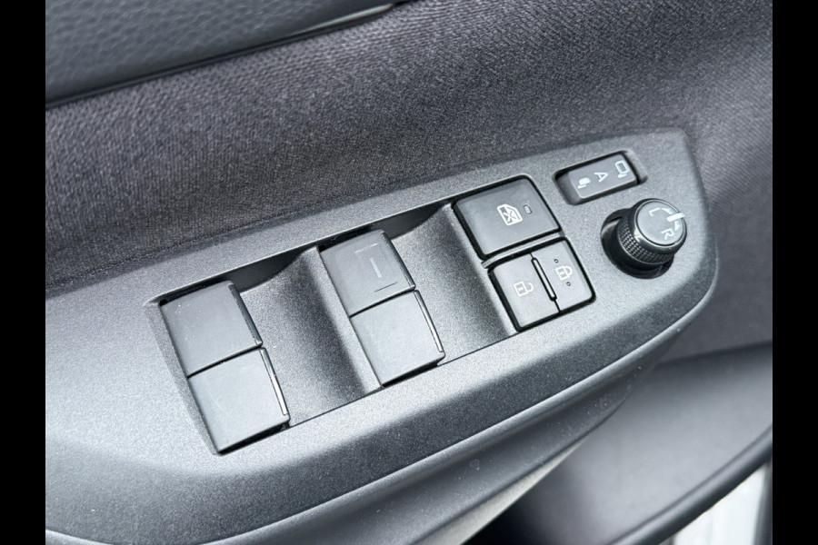 Toyota Yaris Cross 1.5 Hybrid GR Sport / Bi tone | Pano dak | JBL | Elektrische achterklep | Rijklaar!!!