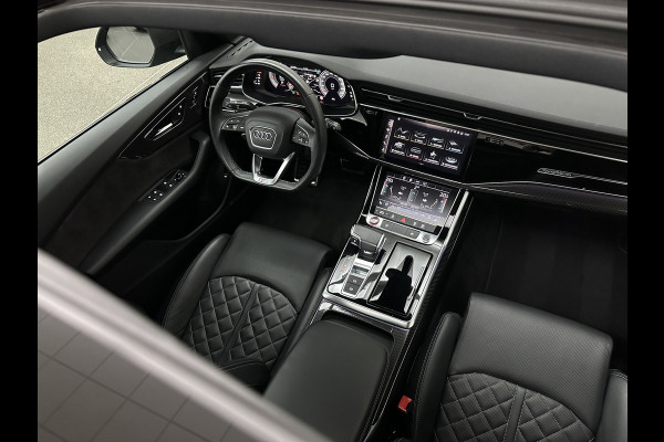 Audi Q8 SQ8 4.0 V8 | RS-Stoelen | Panorama | Massage | Ventilatie | 23'' | B&O Sound | Trekhaak | Bovag Garantie | Carbon | Luchtvering | Black-Optic | Nw.Pr, 220733,=  | Memory | Leder | Matrix-LED | Carplay | 57800,= ex bpm en btw export | BTW Auto 81300,= ex btw.
