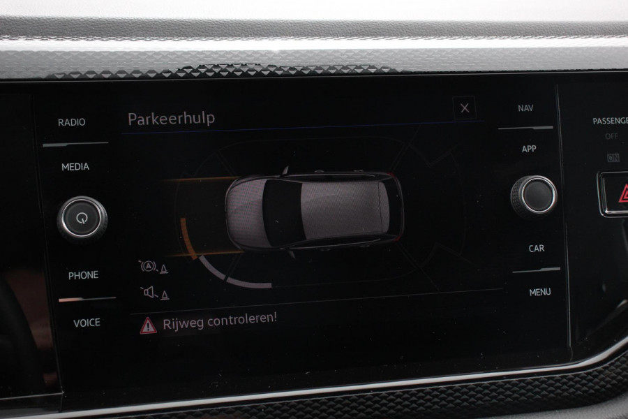 Volkswagen Polo 1.0 TSI Life Navigatie Climate Control Adaptive Cruise Control Lane/Side Assist Camera Licht + Zichtpakket Stoelverwarming Apple Carplay /Android Auto