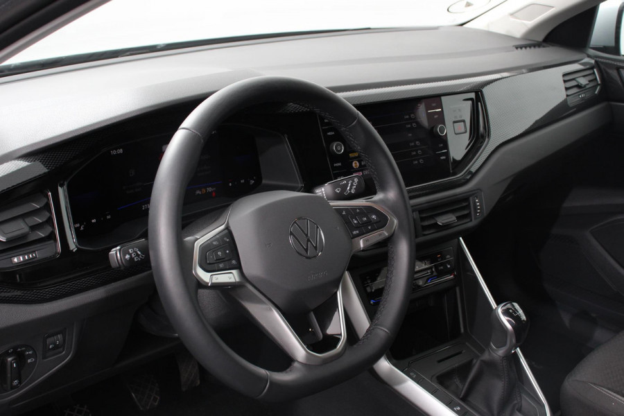 Volkswagen Polo 1.0 TSI Life Navigatie Climate Control Adaptive Cruise Control Lane/Side Assist Camera Licht + Zichtpakket Stoelverwarming Apple Carplay /Android Auto