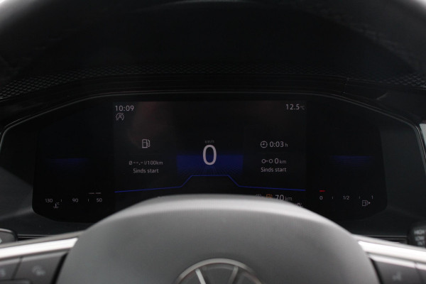Volkswagen Polo 1.0 TSI Life Navigatie Climate Control Adaptive Cruise Control Lane/Side Assist Camera Licht + Zichtpakket Stoelverwarming Apple Carplay /Android Auto