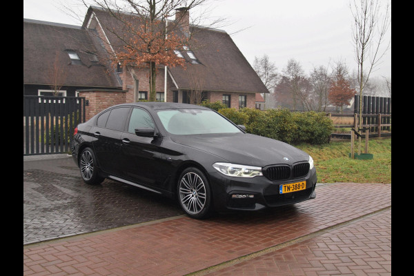 BMW 5 Serie 530i High Executive | M-Pakket | Camera | Sfeerverlichting | Automaat | NL-Auto |