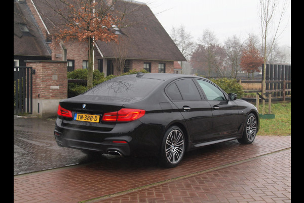 BMW 5 Serie 530i High Executive | M-Pakket | Camera | Sfeerverlichting | Automaat | NL-Auto |