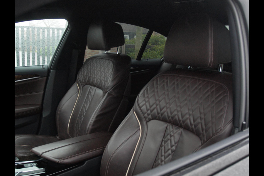 BMW 5 Serie 530i High Executive | M-Pakket | Camera | Sfeerverlichting | Automaat | NL-Auto |