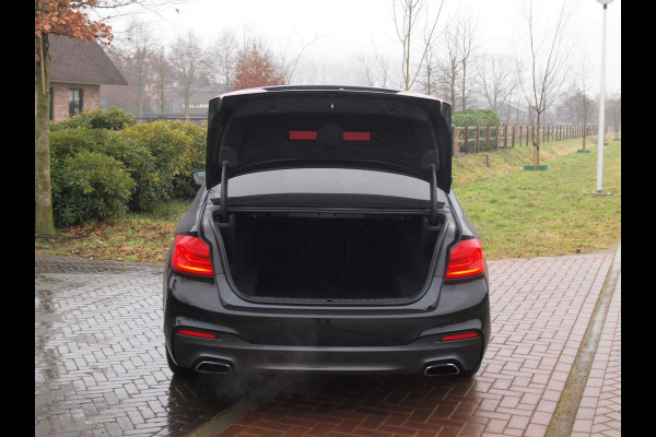 BMW 5 Serie 530i High Executive | M-Pakket | Camera | Sfeerverlichting | Automaat | NL-Auto |