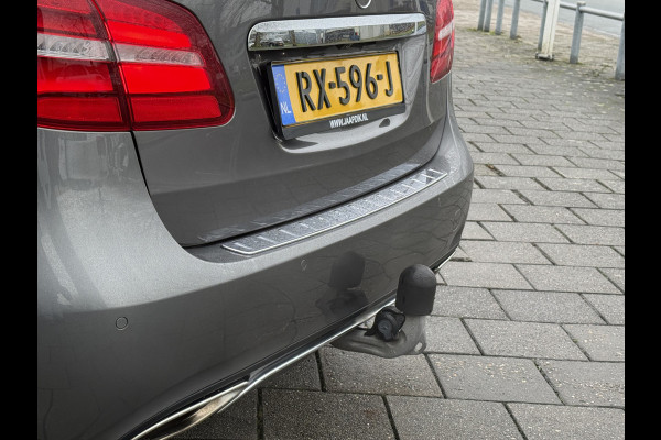 Mercedes-Benz B-Klasse BWJ 2018 | 200 Ambition 157PK AUTOMAAT | TREKHAAK | LEER | 2X PANO DAK | PDC 2X | NAVI | CLIMA | STOELVERW | CRUISE