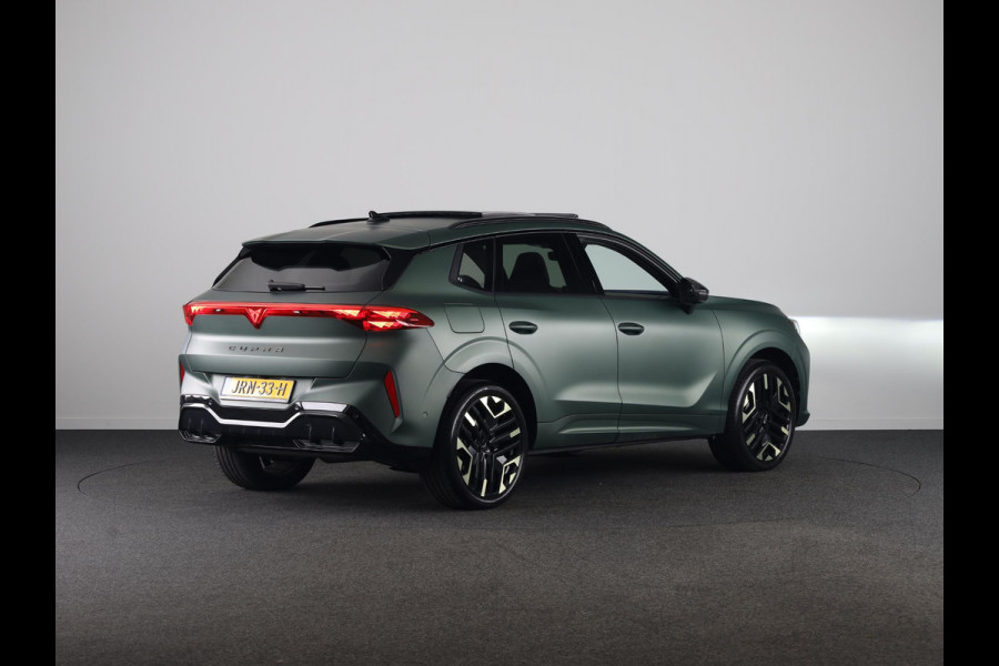 CUPRA Terramar 1.5 TSI e-Hybrid VZ Tribe Edition 272PK | Matte Lak | 20 Inch | Trekhaak | Matrix Koplampen | Panoramadak | 20 Inch | 360 Camera |