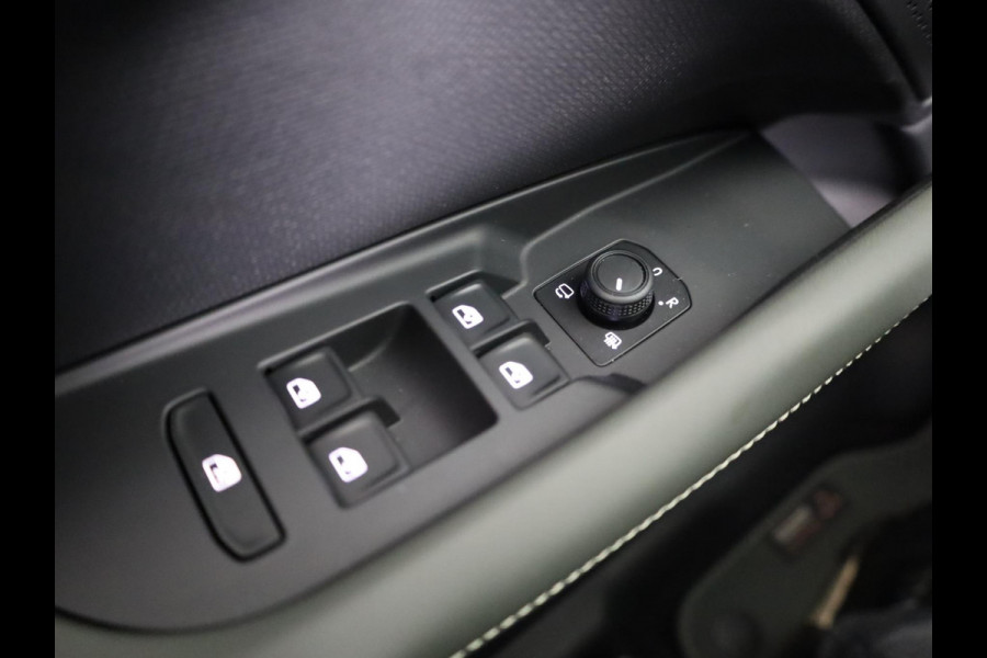 CUPRA Terramar 1.5 TSI e-Hybrid VZ Tribe Edition 272PK | Matte Lak | 20 Inch | Trekhaak | Matrix Koplampen | Panoramadak | 20 Inch | 360 Camera |