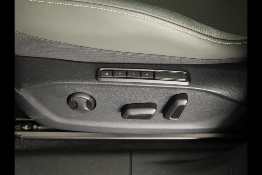 CUPRA Terramar 1.5 TSI e-Hybrid VZ Tribe Edition 272PK | Matte Lak | 20 Inch | Trekhaak | Matrix Koplampen | Panoramadak | 20 Inch | 360 Camera |