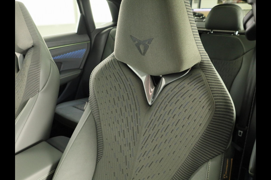 CUPRA Terramar 1.5 TSI e-Hybrid VZ Tribe Edition 272PK | Matte Lak | 20 Inch | Trekhaak | Matrix Koplampen | Panoramadak | 20 Inch | 360 Camera |