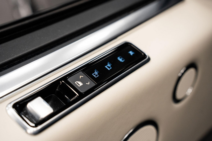 Land Rover Range Rover 2.0 P400e LWB Autobiography *Meridian / Panorama / Rear-seat entertainment / Stoelmassage + ventilatie / Memory / HUD*