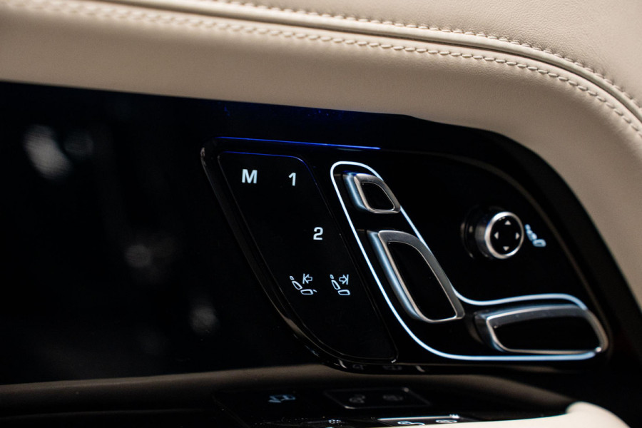 Land Rover Range Rover 2.0 P400e LWB Autobiography *Meridian / Panorama / Rear-seat entertainment / Stoelmassage + ventilatie / Memory / HUD*