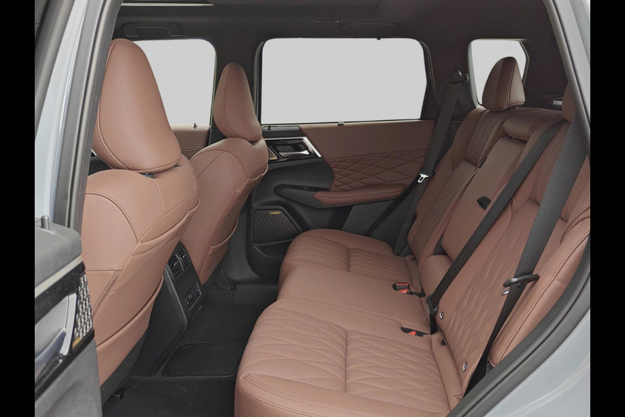 Mitsubishi Outlander 2.4 PHEV Instyle+ | Stuur verwarmd | Stoel ventilatie voor