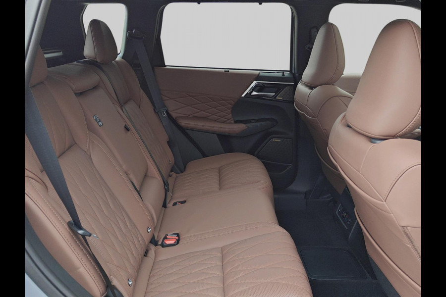 Mitsubishi Outlander 2.4 PHEV Instyle+ | Stuur verwarmd | Stoel ventilatie voor