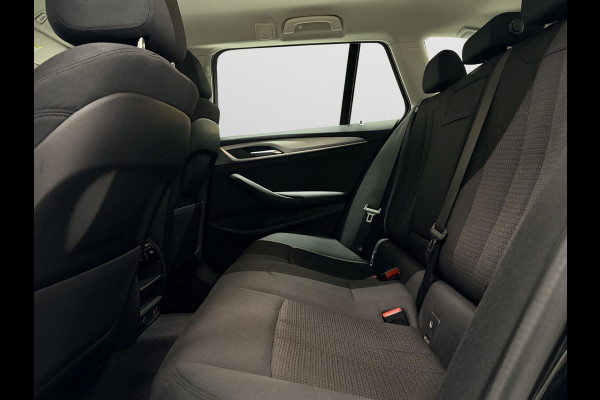 BMW 5 Serie Touring 520e Executive Navi Climate Pdc Elektr. Achterklep Led Stoelverw.