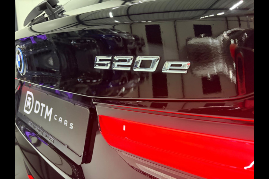 BMW 5 Serie Touring 520e Executive Navi Climate Pdc Elektr. Achterklep Led Stoelverw.