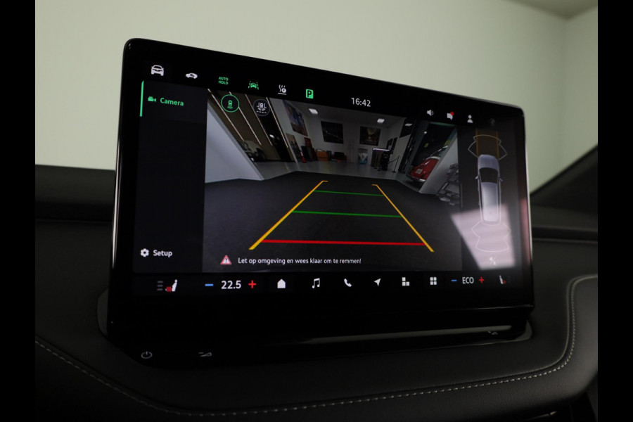 Škoda Enyaq 60 Sportline 204pk | Panoramadak | Adaptive Cruise | Blind Sot | Elek. stoel | Stuurverwarming | Stoelverwarming