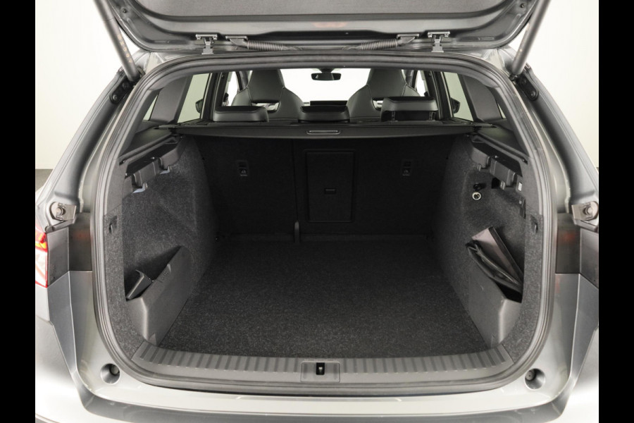 Škoda Enyaq 60 Sportline 204pk | Panoramadak | Adaptive Cruise | Blind Sot | Elek. stoel | Stuurverwarming | Stoelverwarming