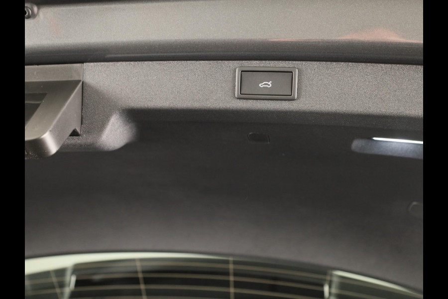 Škoda Enyaq 60 Sportline 204pk | Panoramadak | Adaptive Cruise | Blind Sot | Elek. stoel | Stuurverwarming | Stoelverwarming
