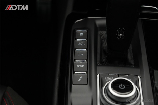 Maserati Levante 3.0 V6 Modena S | Panoramadak | Harman/Kardon | Trekhaak