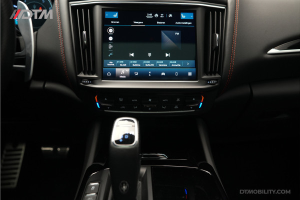 Maserati Levante 3.0 V6 Modena S | Panoramadak | Harman/Kardon | Trekhaak