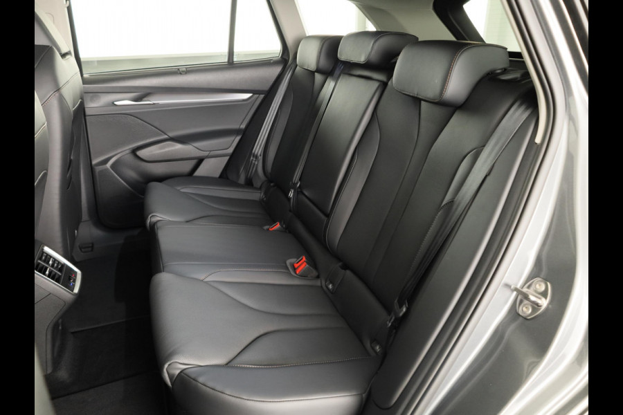 Škoda Enyaq 85 Business Edition 286 pk | Panoramadak | Lederen bekleding | Wegklapbare trekhaak | 20 inch lichtmetalen velgen